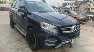 Mercedes-Benz GLE-Class 2017 Blue