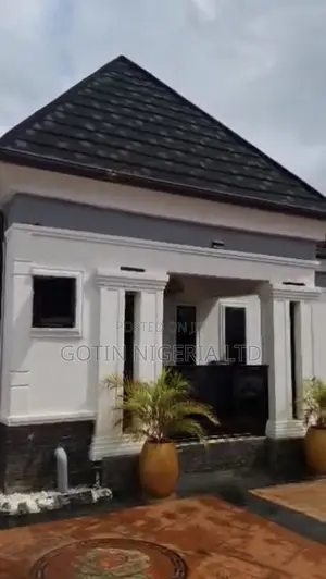 4bdrm Bungalow in Benin City for sale
