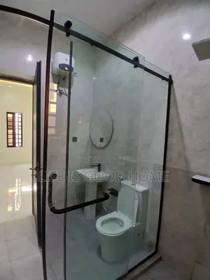 1bdrm Shared Apartment in Creek  Villa Estate, Chevron for rent