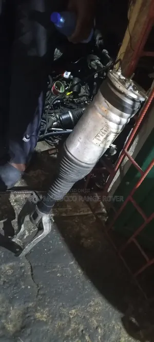 Range Rover 014 Front Shuck