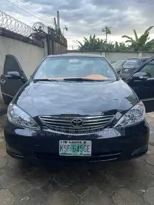 Toyota Camry LE 4dr Sedan (2.4L 4cyl 4A) 2004 Black