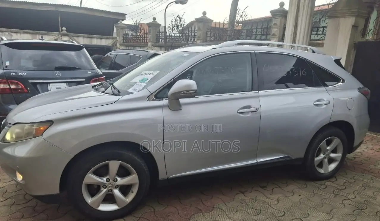 Lexus RX 2011 Silver