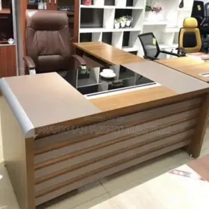 1.6Mtrs Executive Office Table Chair With Exrention Drawer