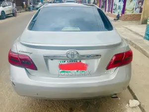 Toyota Camry XLE V6 4dr Sedan (3.5L 6cyl 6AM) 2009 Silver
