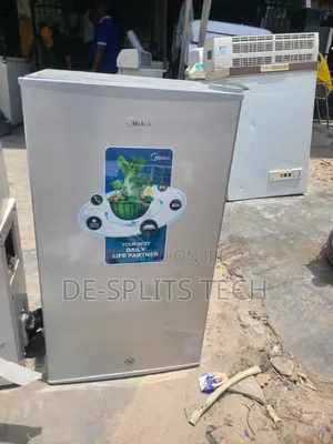 150 Liter of Media Top Freezer Refrigerator