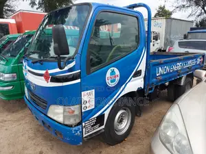 Toyota Dyna 150 2000 Blue