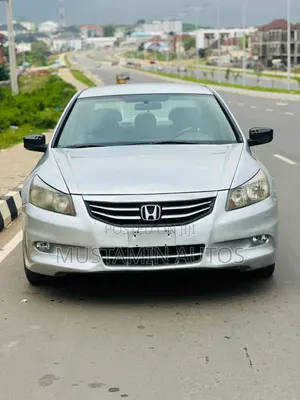 Honda Accord 2012 Silver