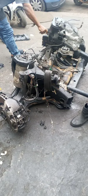 Range Rover 0 10 Underneath