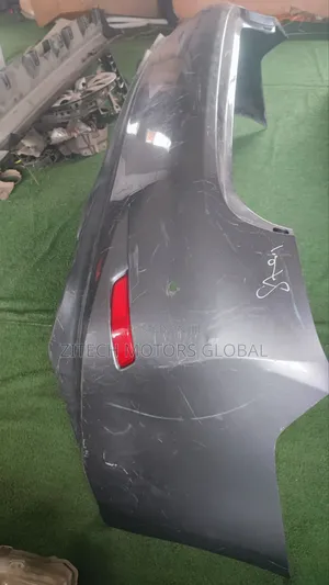 Back Bumper Es350 2017