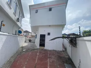 4bdrm Duplex in Thomas Estate for rent