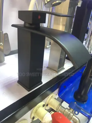 Hot and Cold Basin Mixer