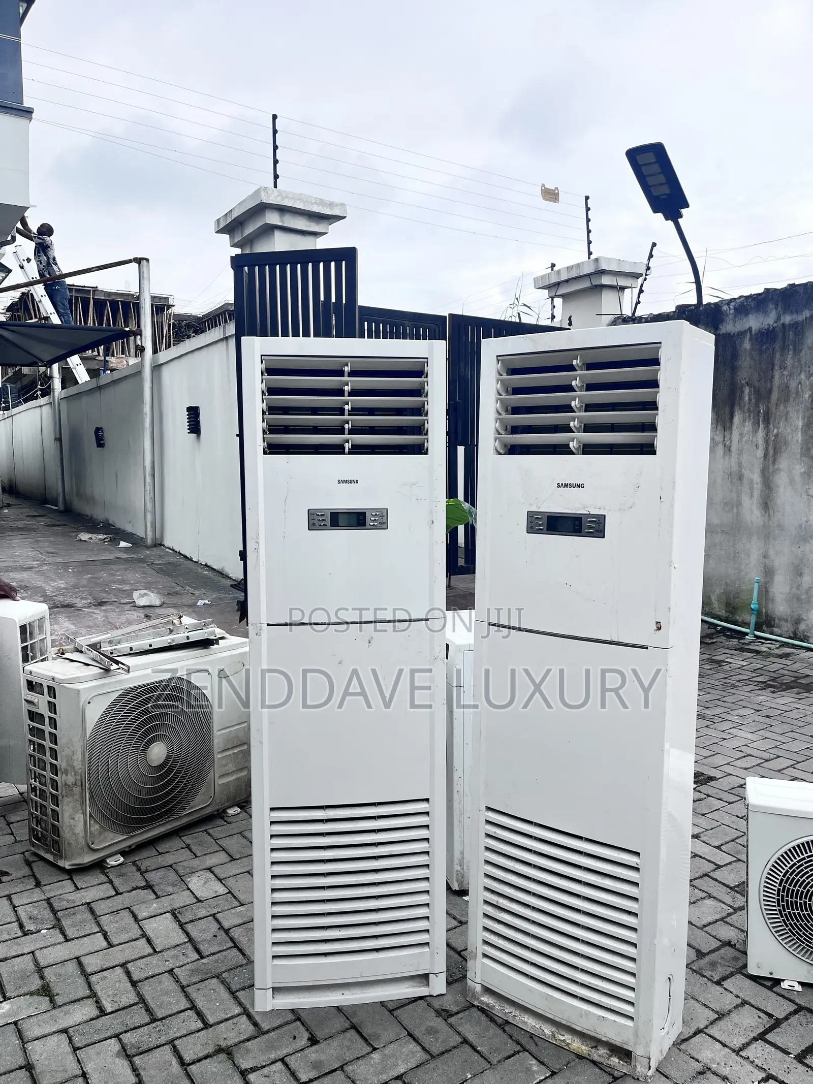 Samsung Standing AIR CONDITION