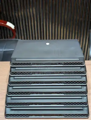 New Laptop Alienware 16GB Intel Core i7 SSD 1T