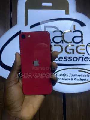 Apple iPhone SE 64 GB Red