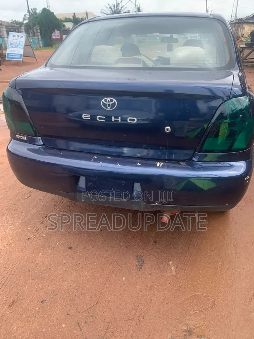 Toyota Echo 2002 Blue
