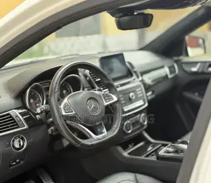 Mercedes-Benz GLE-Class AMG GLE 43 4MATIC 2017 White