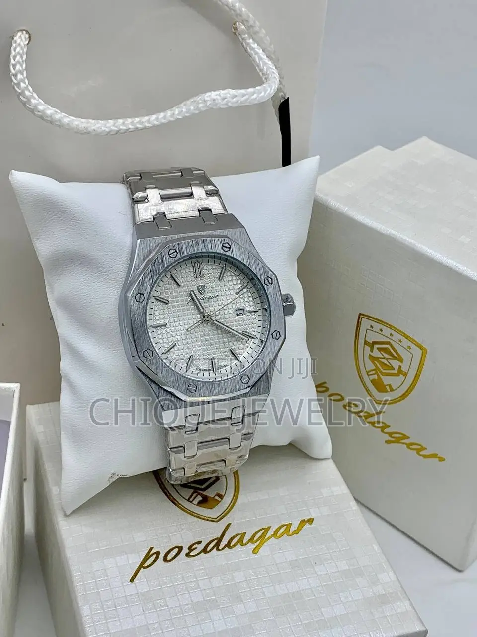 Poedagar Watch