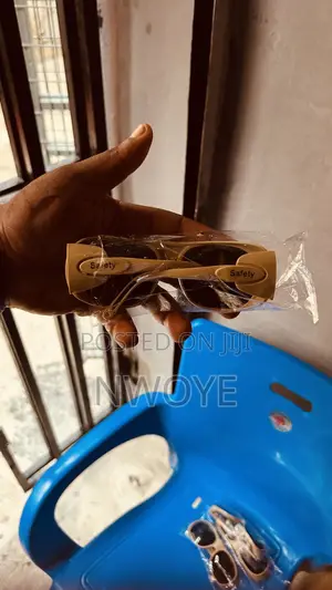 Welder Glass