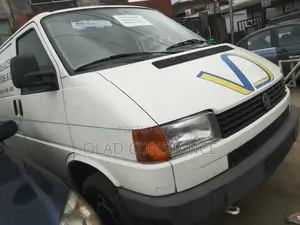 Volkswagen Transporter 2003 White