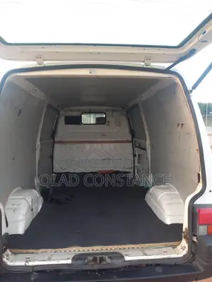Volkswagen Transporter 2003 White