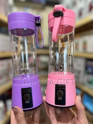 Mini Juice Blender – Portable Smoothie Fruit Blender