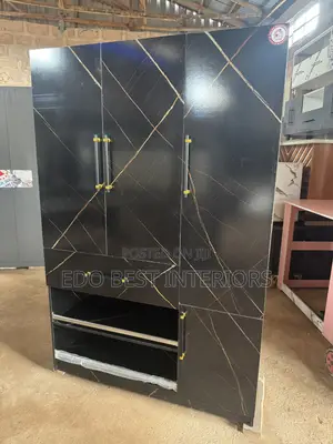 Wardrobe 4by6 Size