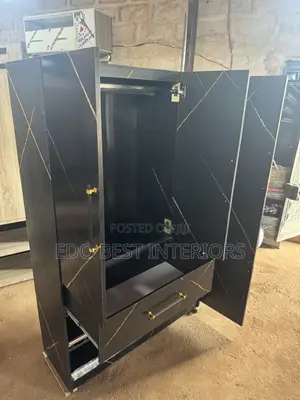 Wardrobe 4by6 Size