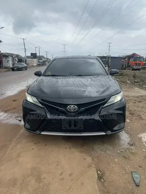 Toyota Camry XSE FWD (2.5L 4cyl 8AM) 2018 Black