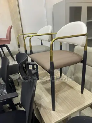 Visitor’s Chair