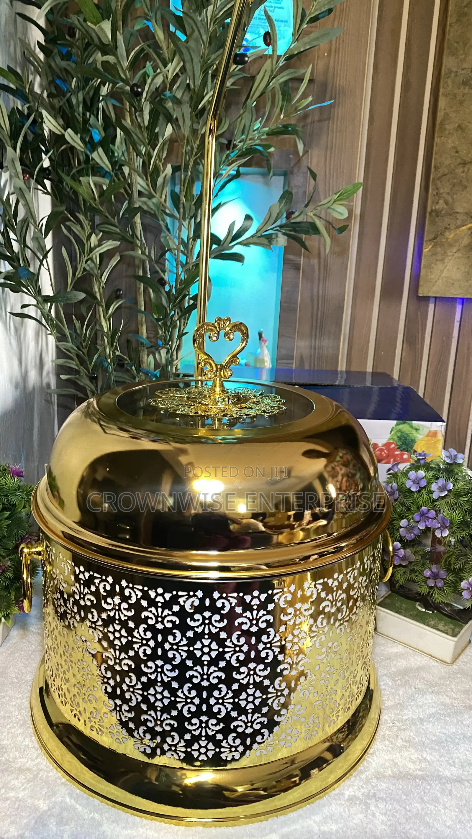 Gold Chaffing Dish