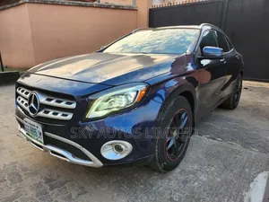 Mercedes-Benz GLA 250 2018 Blue