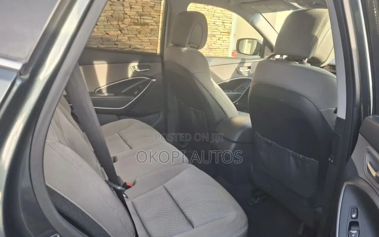 Hyundai Santa Fe 2014 Gray