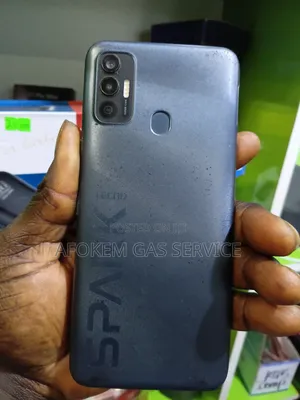 Tecno Spark 7 32 GB Silver