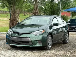 Toyota Corolla 2015 Green