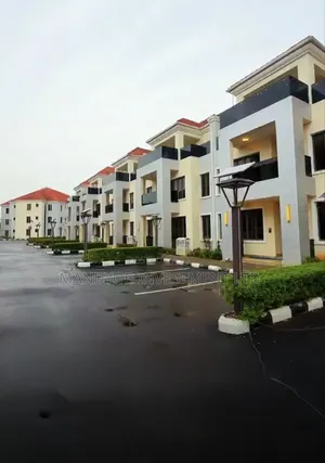 4bdrm Duplex in Life Camp for sale