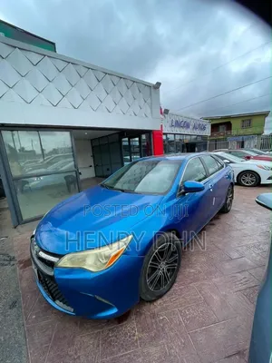 Toyota Camry 2016 Blue