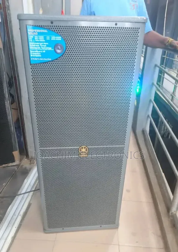 Original Yamaha Professional Speaker