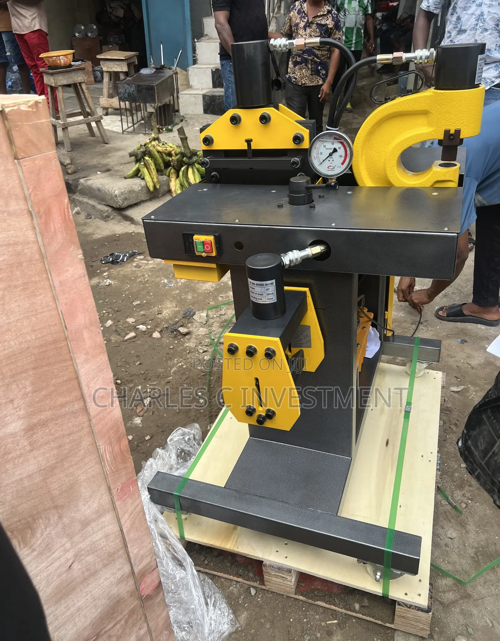 Three-in-One Hydraulic Punching,Bending,Cutting Busbar Machine