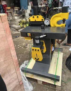 Three-in-One Hydraulic Punching,Bending,Cutting Busbar Machine