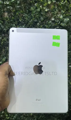 Apple iPad Air 128 GB Silver
