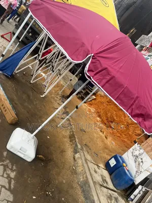 Beach / Garden Umbrella 48 Inches With Base.