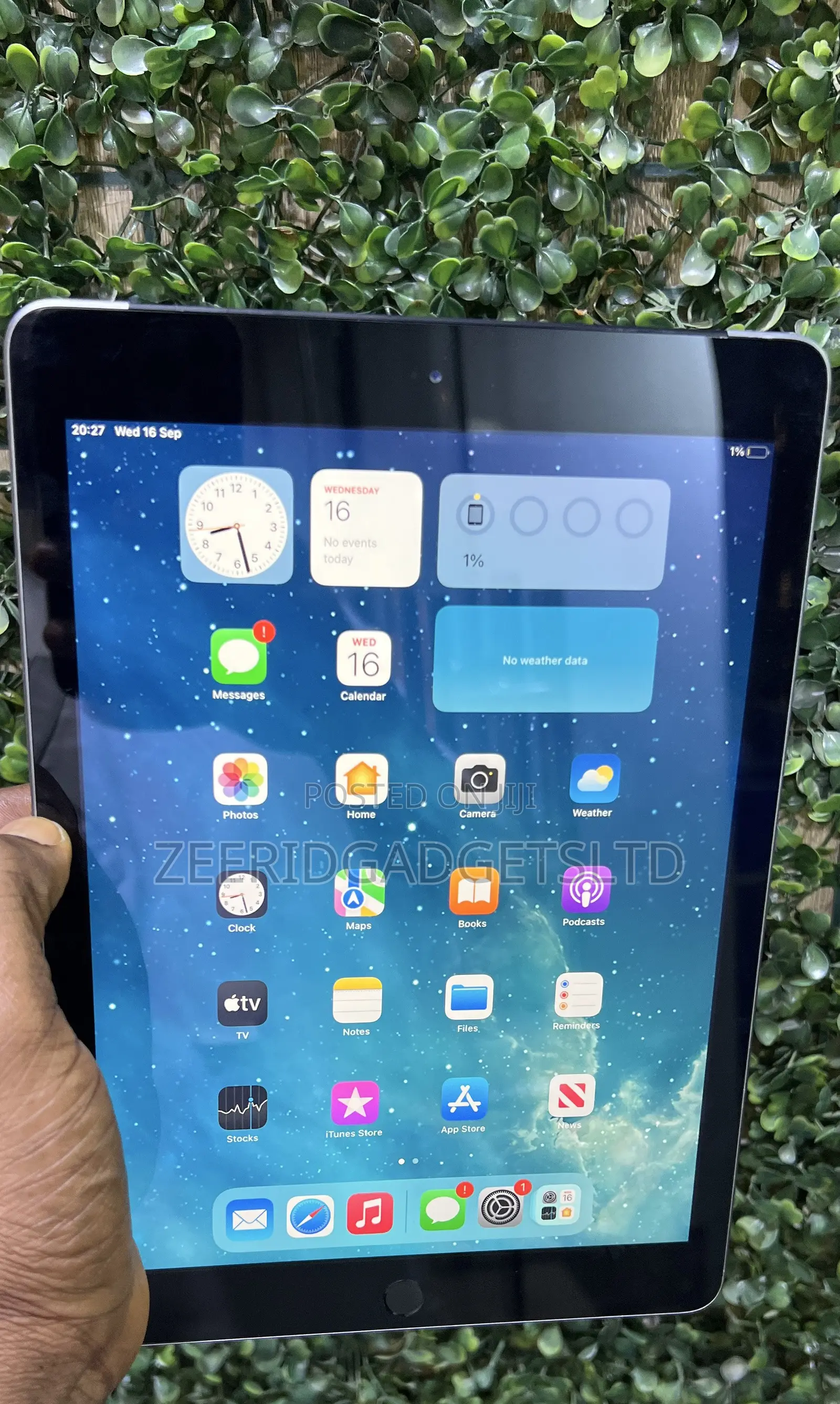 Apple iPad Air 128 GB Gray