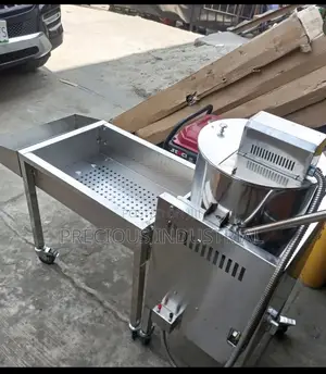 Industrial Popcorn Machine