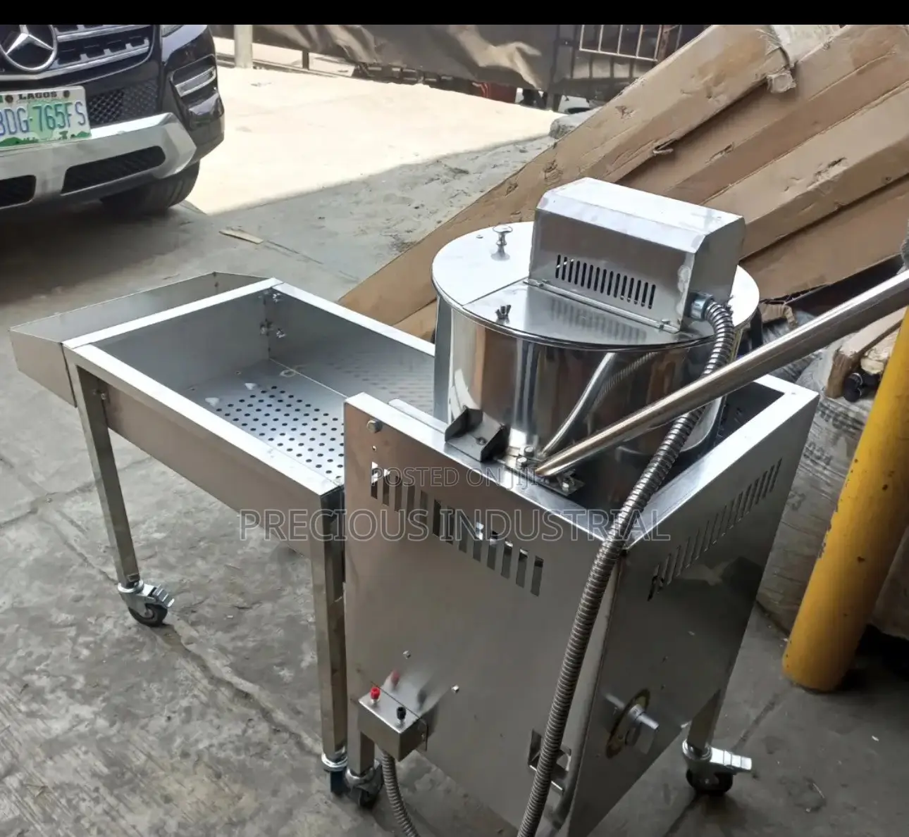 Industrial Popcorn Machine