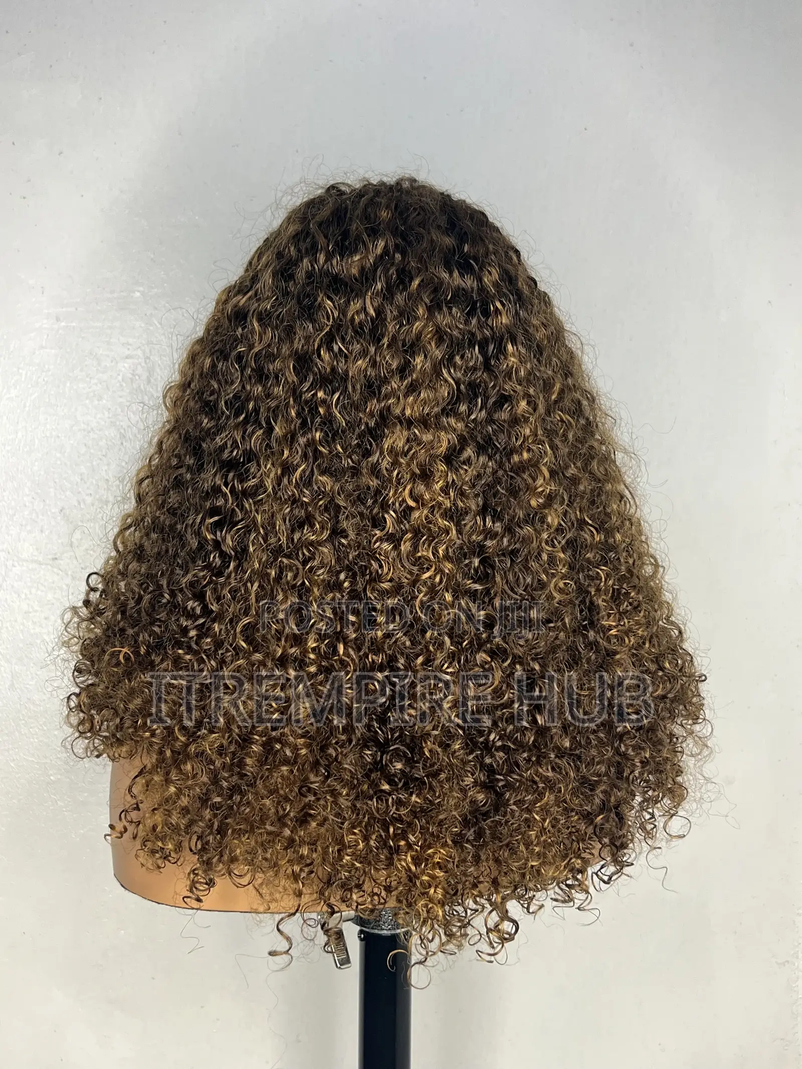 Luxury Piano Pixie Curls