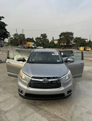Toyota Highlander 2016 Silver