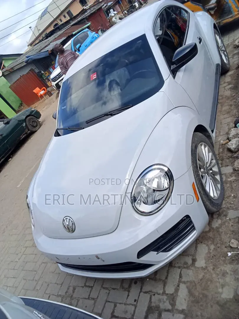 Volkswagen Beetle 2015 White