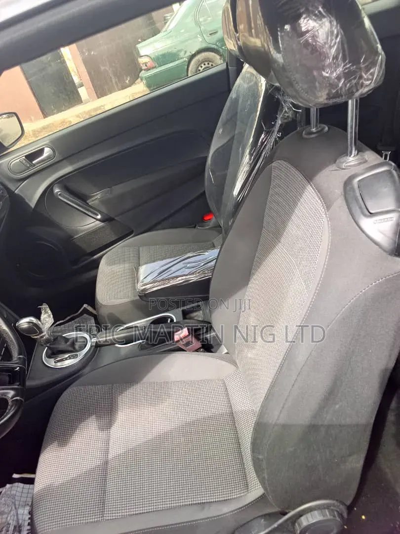 Volkswagen Beetle 2015 White