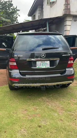 Mercedes-Benz M Class 2009 Black