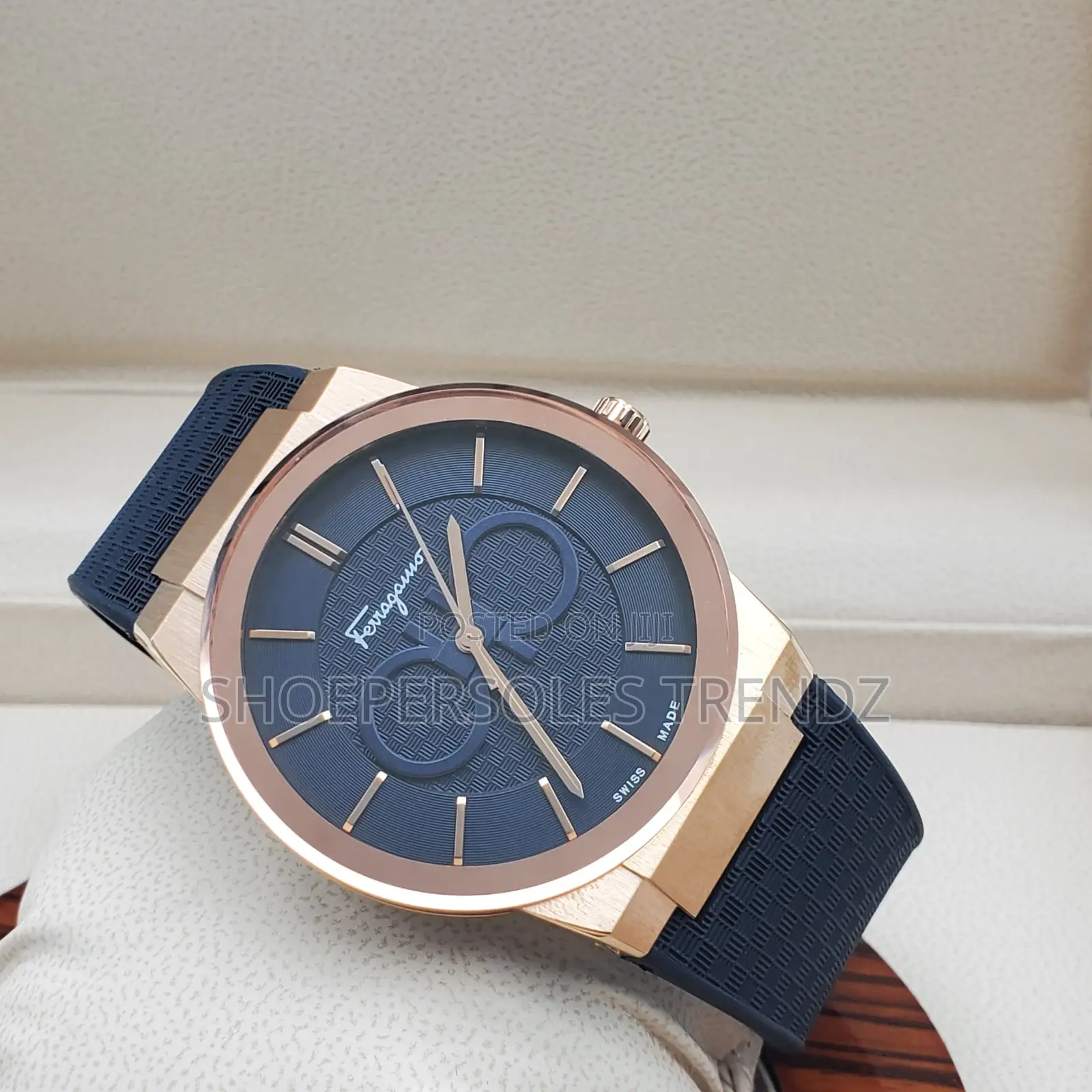 Ferragamo Unisex Rubber Strap Wristwatches